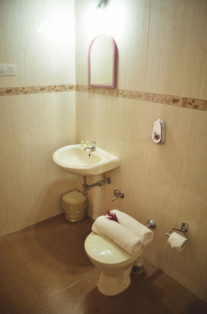 Super Hotel O The Goan Courtyard Colva Exterior foto